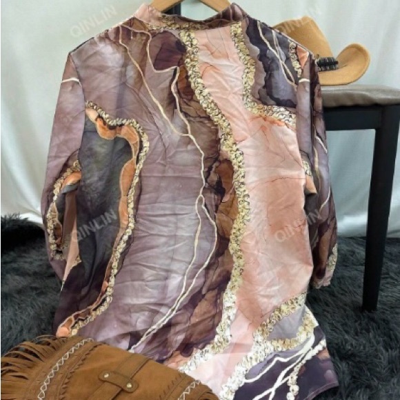 Boho Geometric Puffy  sleeved Blouse - Picture 2 of 2